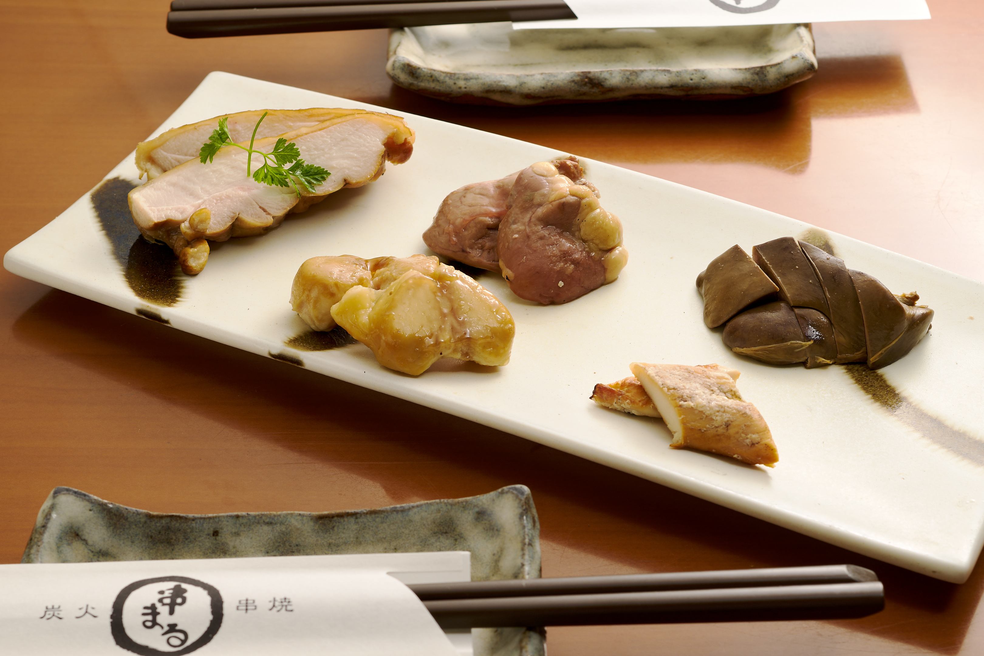 串まる 低脂肪でコクのある若鶏肉「水郷若どり」